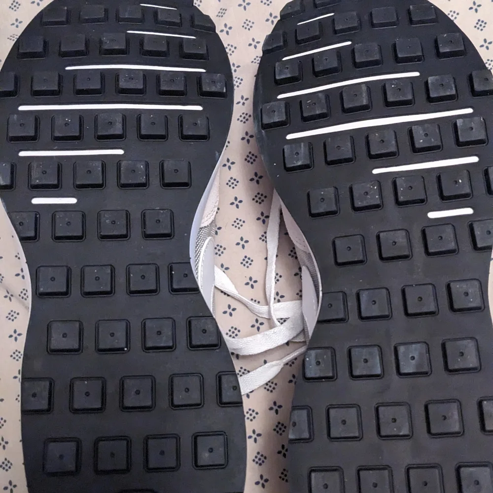 Nike Waffle One - Picture 3 of 4